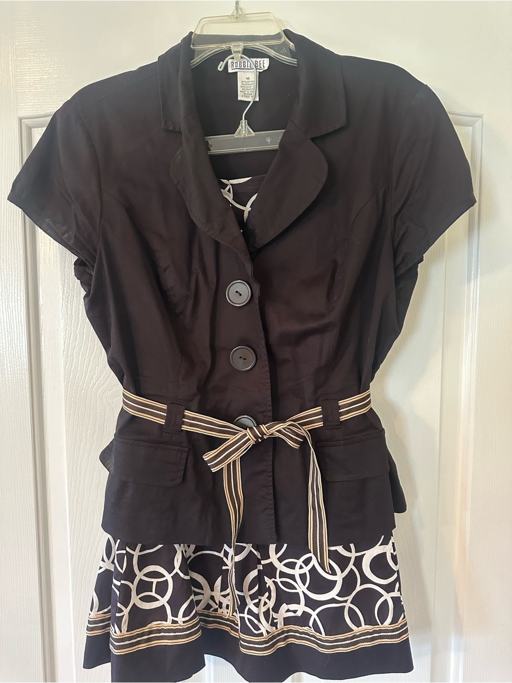 Robbie Bee Brown, Tan, and White 2 piece skirt and top
